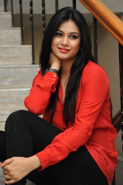 Zara-at-Bhai-Triple-Platinum-Disc